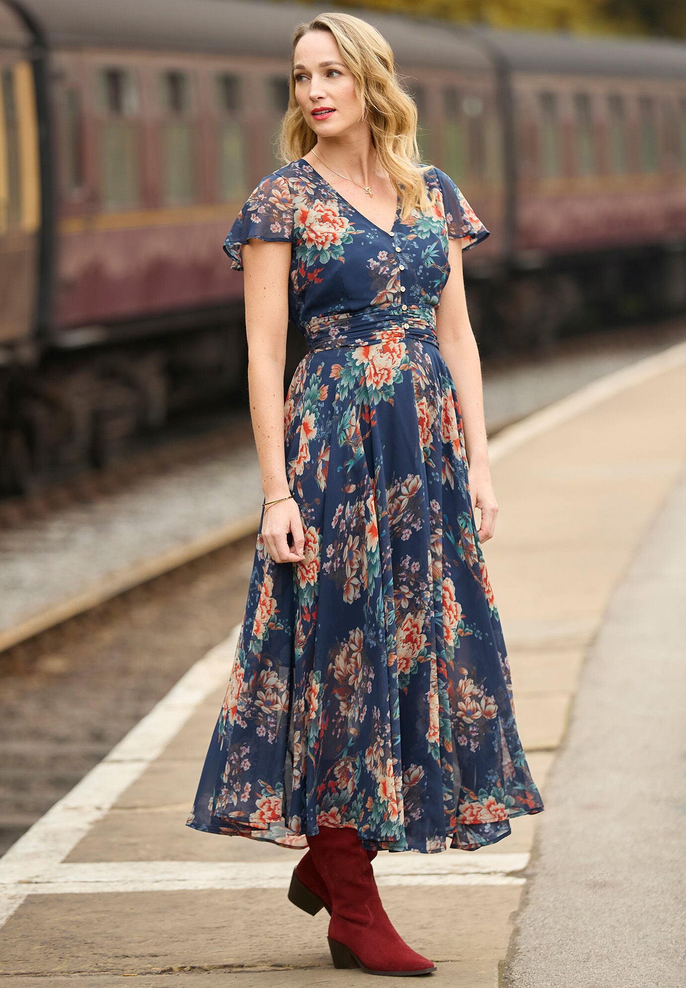 Flutter Sleeve Flyaway Maxi Dress, PRETTY PETALS, alternate image number 5