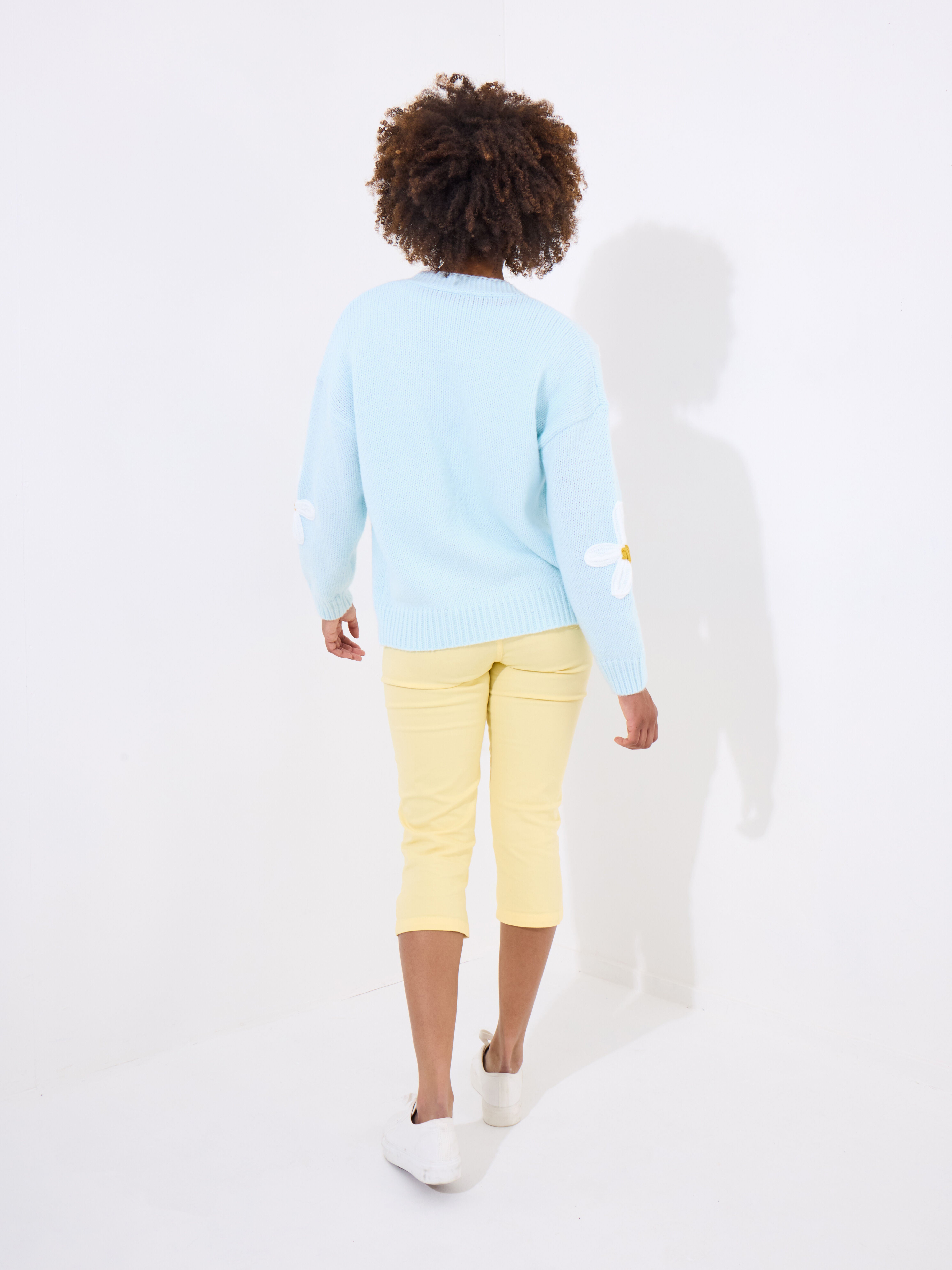 V-Neck Daisy Cardigan, MEGA DAISIES, alternate image number 2