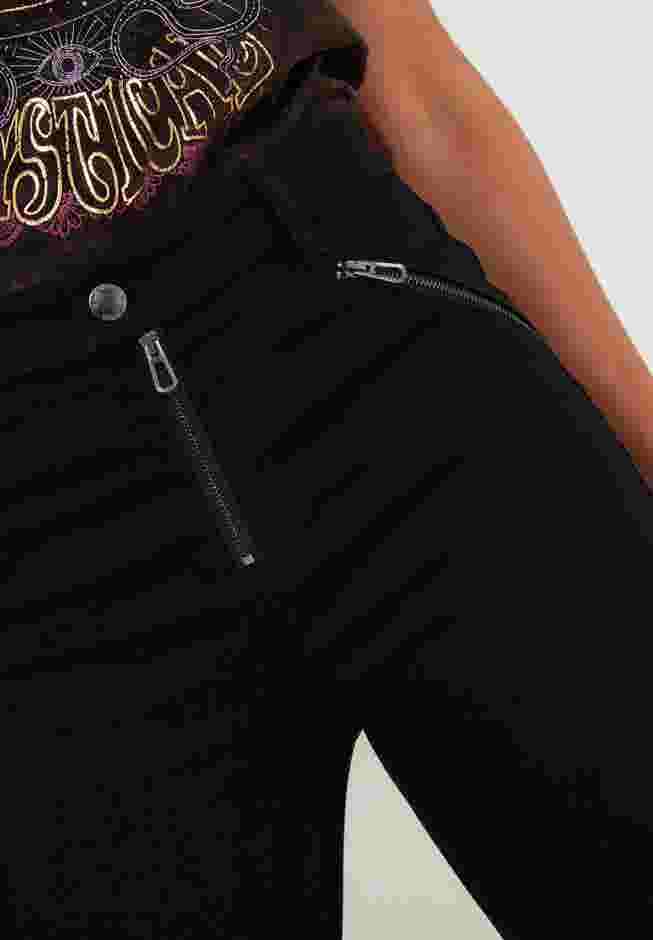 Stretch Denim Rocker Skinny Jean image number 1