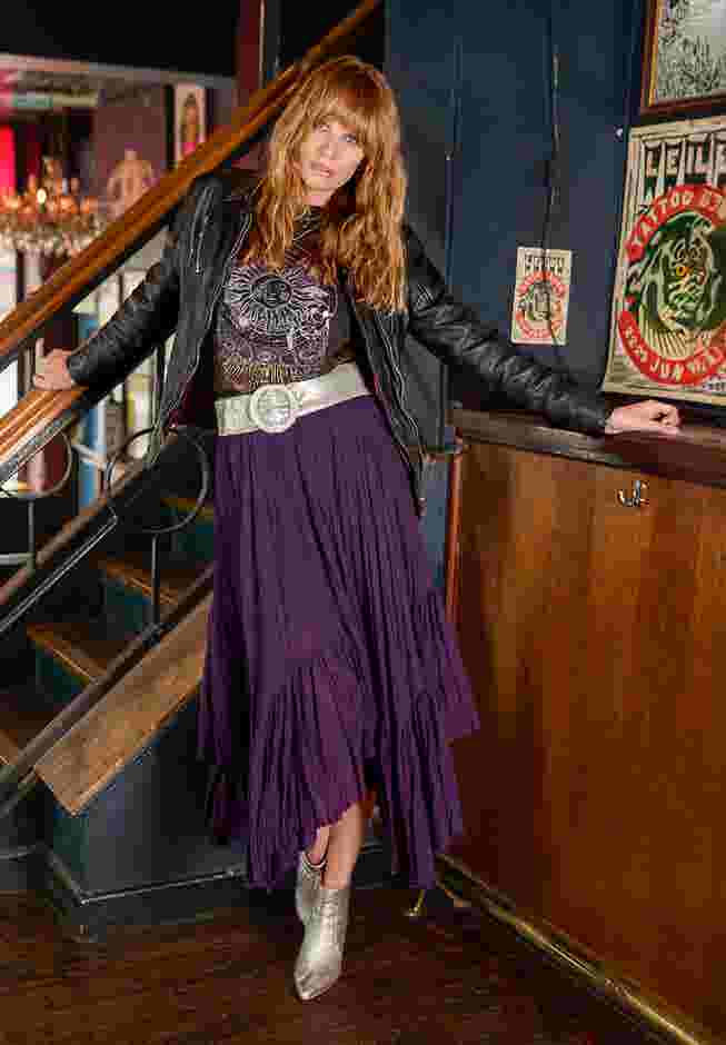 Handkerchief Hem Crinkle Midi Skirt image number 4